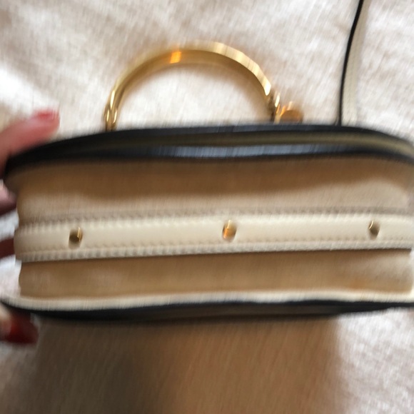 Chloe Small Nile Bracelet Bag - Picture 5 of 8